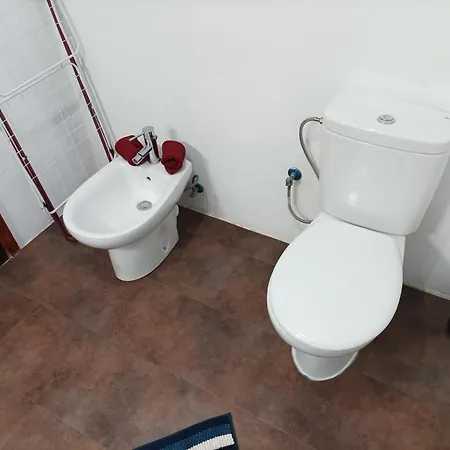 Апартаменты Mit Schoener Aussicht Und Terasse